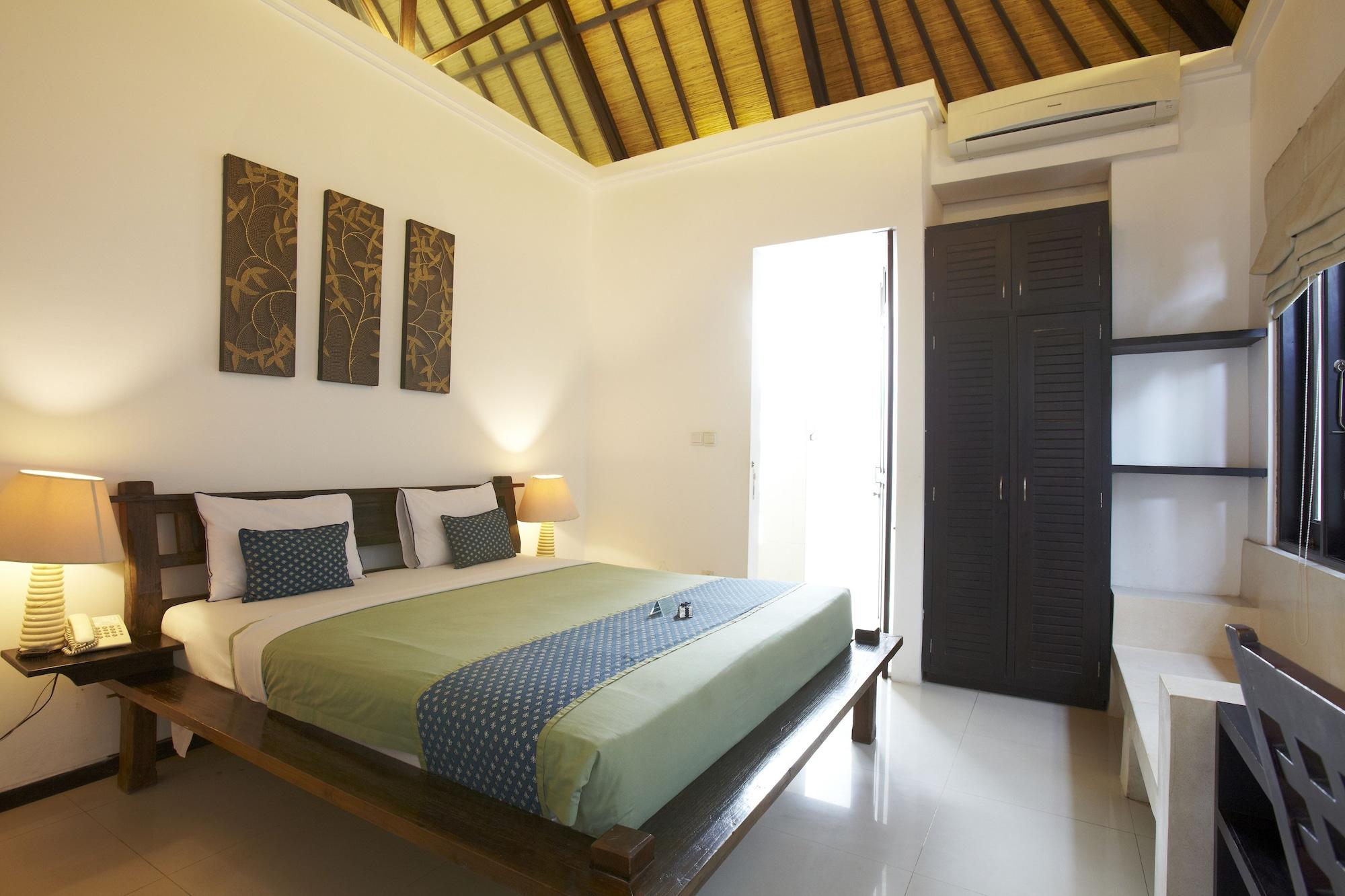 סמיניאק Artemis Villa Hotel מראה חיצוני תמונה
