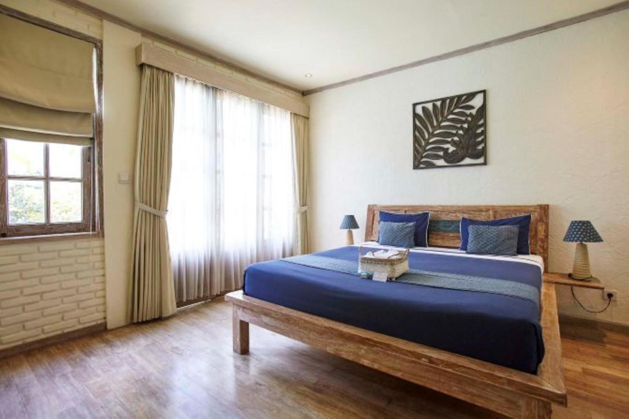 סמיניאק Artemis Villa Hotel מראה חיצוני תמונה