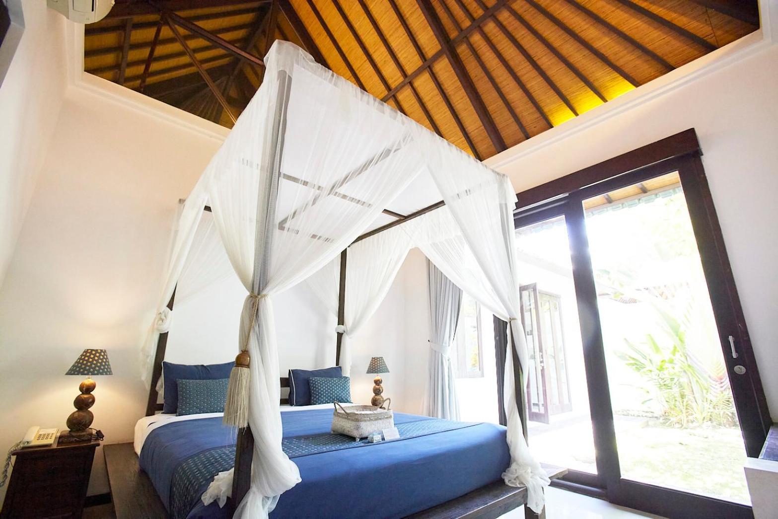 סמיניאק Artemis Villa Hotel מראה חיצוני תמונה