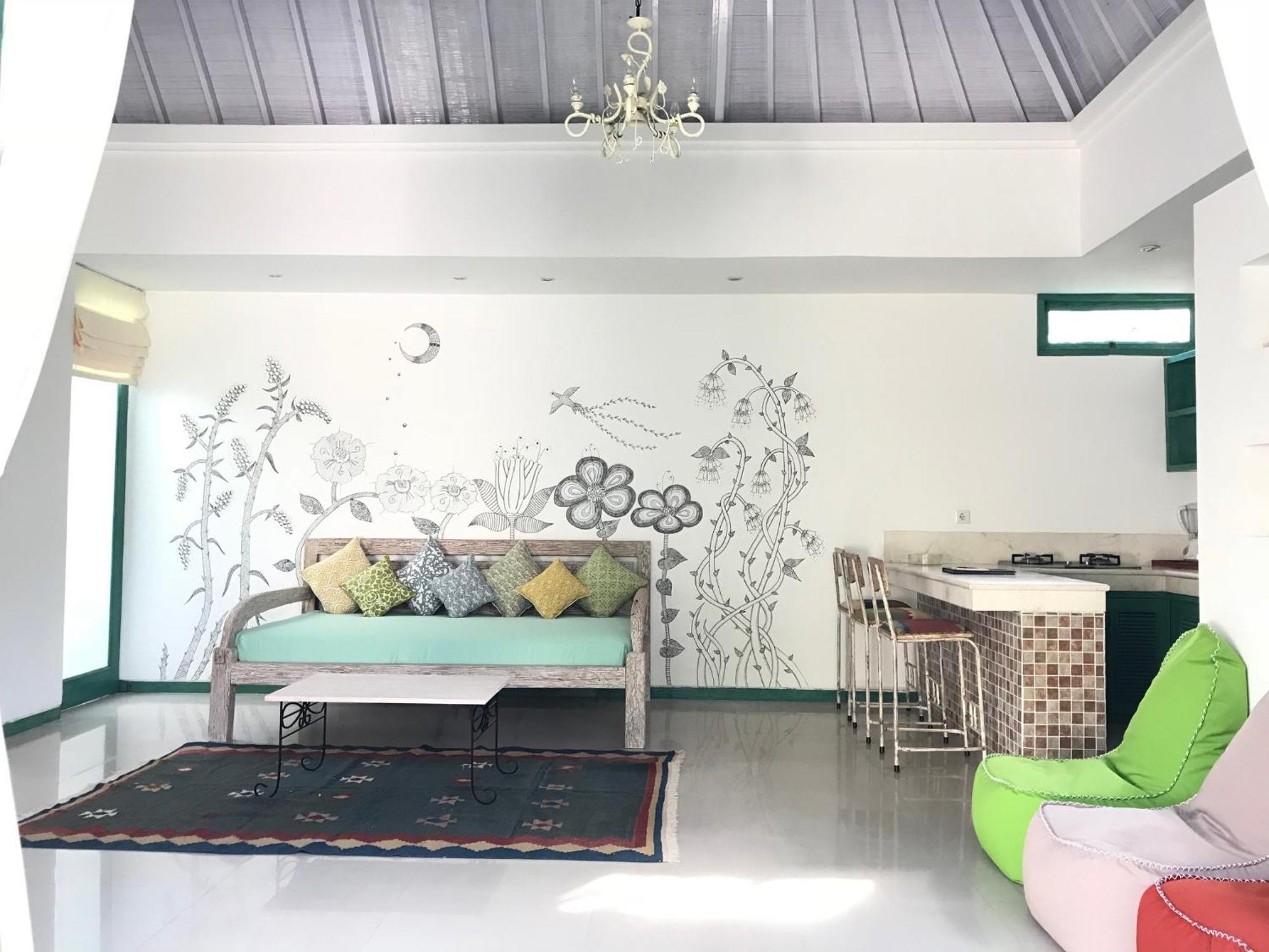 סמיניאק Artemis Villa Hotel מראה חיצוני תמונה