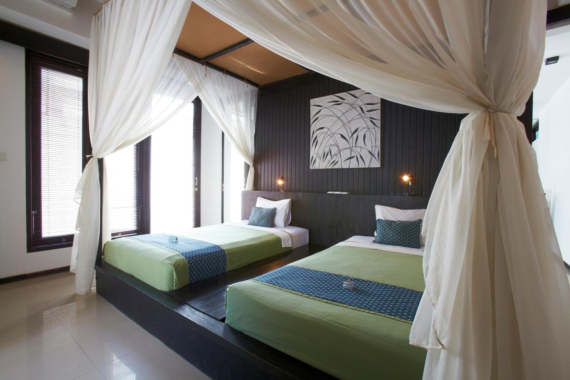 סמיניאק Artemis Villa Hotel מראה חיצוני תמונה