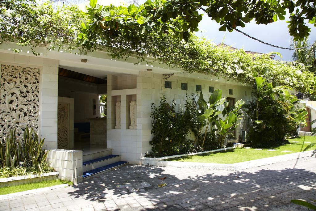 סמיניאק Artemis Villa Hotel מראה חיצוני תמונה