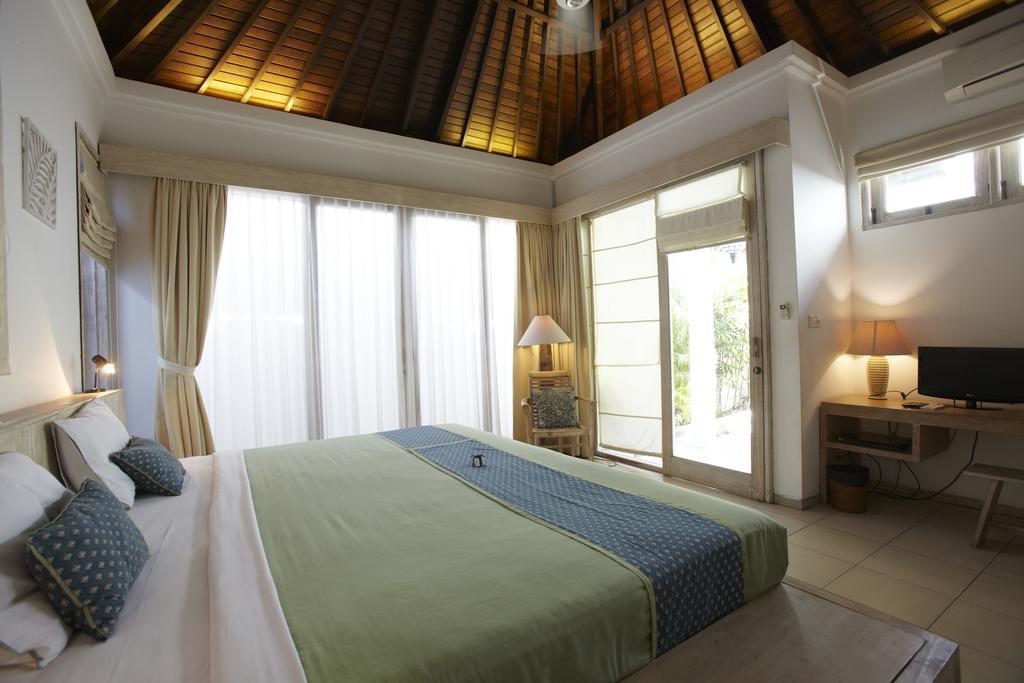 סמיניאק Artemis Villa Hotel מראה חיצוני תמונה